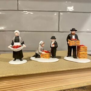 Department 56 Amish Family Accessories Figurines Heritage Village #5948-0